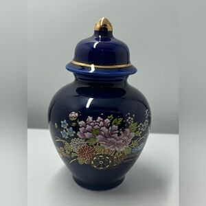 Vintage Japanese Kutani Ginger Jar